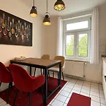 N&n Altbau-apartments Naehe Schloss & Zentrum Διαμέρισμα *