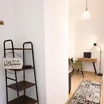 N&n Altbau-apartments Naehe Schloss & Zentrum * Σβερίν