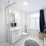 Διαμέρισμα N&n Altbau-apartments Naehe Schloss & Zentrum Σβερίν