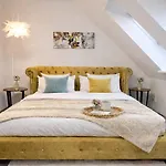 N&n Altbau-apartments Naehe Schloss & Zentrum Διαμέρισμα