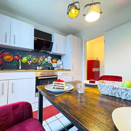 N&n Altbau-apartments Naehe Schloss & Zentrum * Schwerin (Mecklenburg-Vorpommern)