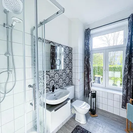 N&n - Stadt & Schlossblick Mit Eigenem Garten Appartement *