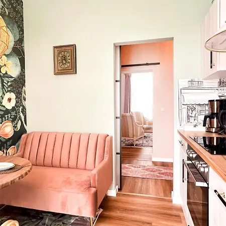N&n - Stadt & Schlossblick Mit Eigenem Garten Апартаменти Шверін
