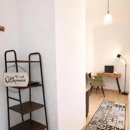 N&n Altbau-apartments Naehe Schloss & Zentrum * שוורין