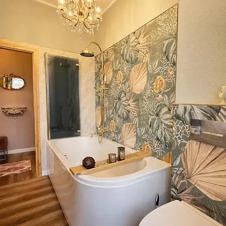 N&n Altbau-apartments Naehe Schloss & Zentrum שוורין