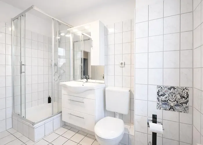 N&n Altbau-apartments Naehe Schloss & Zentrum * Schwerin (Mecklenburg-Vorpommern)